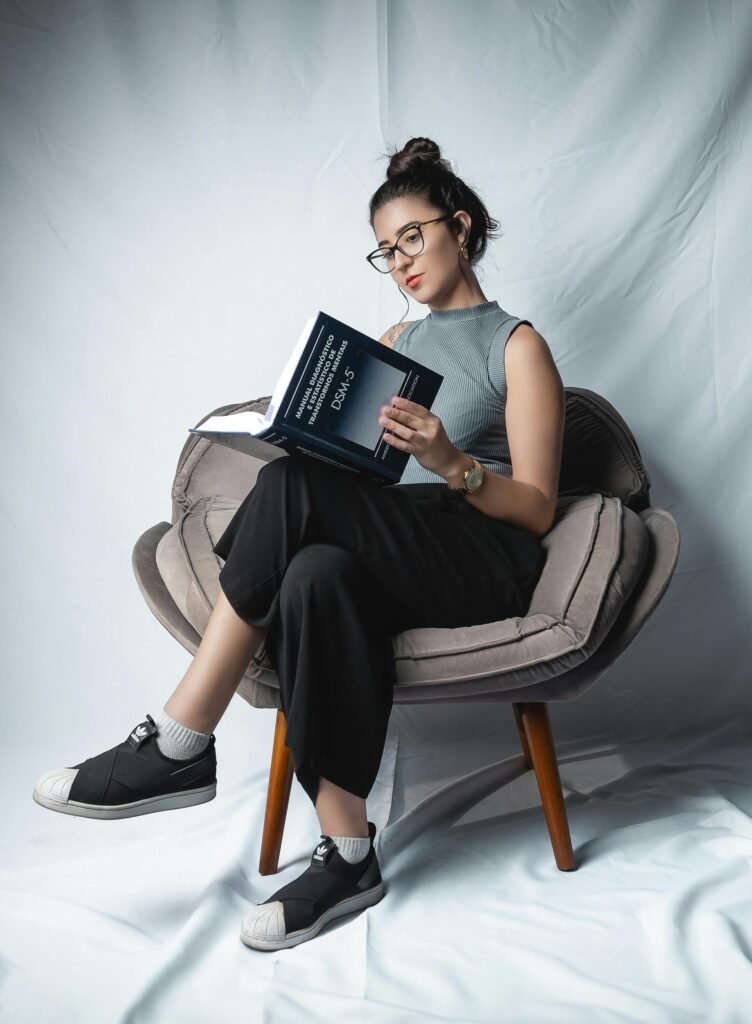How Does Adopting A Minimalist Lifestyle Contribute To Mental Relaxation?